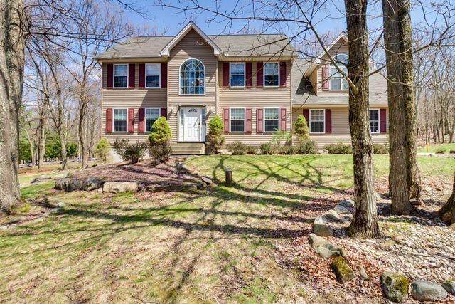 For Rent $3,000/month • Co-Listing Agent