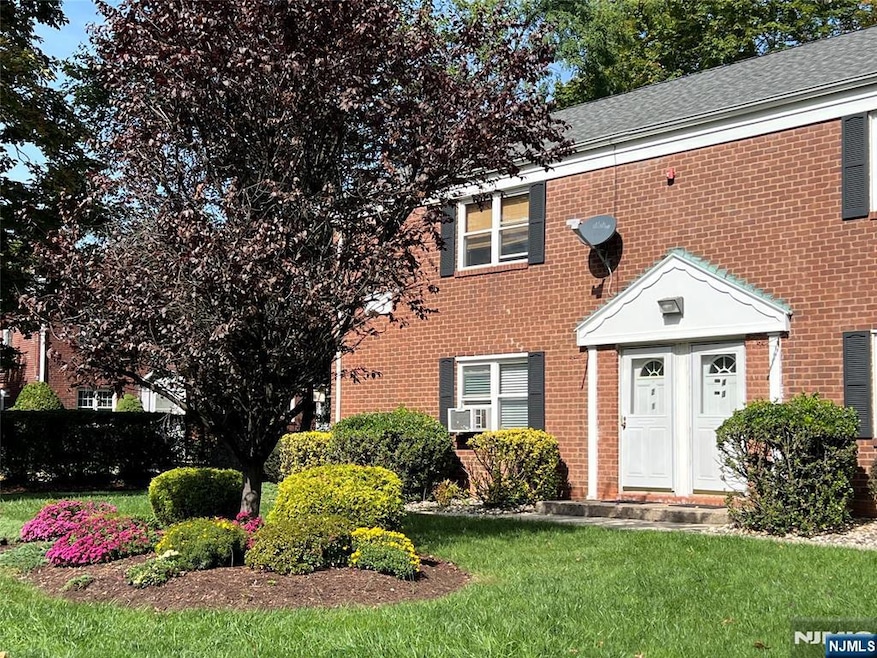 For Rent $1,950/month