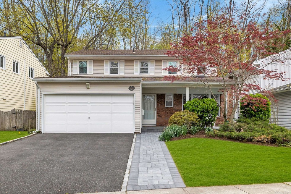 105 Soundview Dr, Port Washington, NY 11050 - photo 1