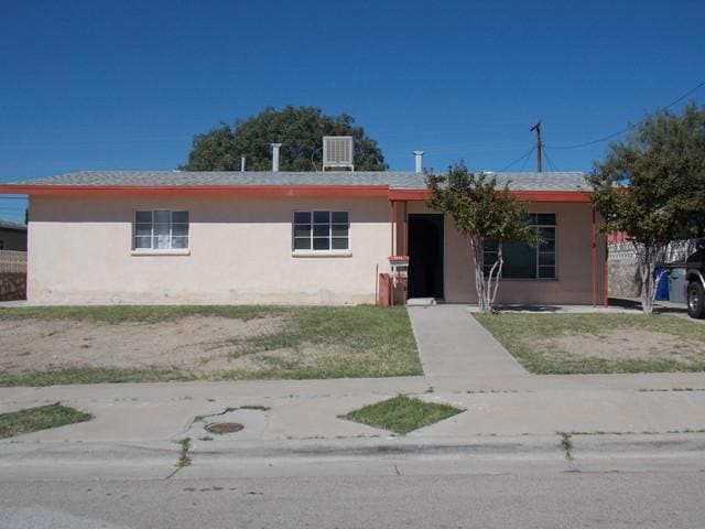 7613 Wilcox Dr, El Paso, TX 79915 - photo 1