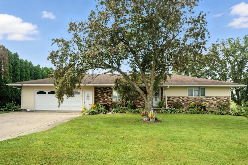 94 Lombard St, Clarence, IA 52216 - photo 1