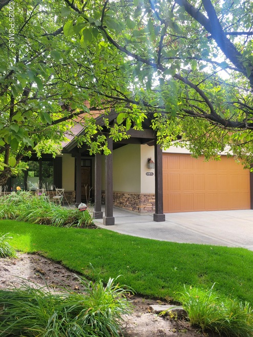 1378 N Montreux Dr, Midway, UT 84049 - photo 1