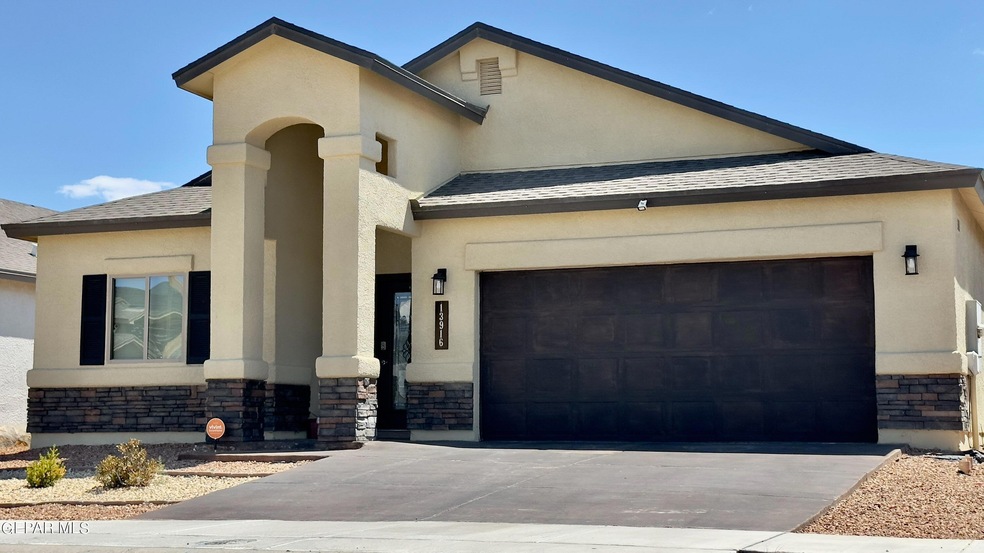 13916 Villa Vista Ave, Horizon City, TX 79928 - photo 1