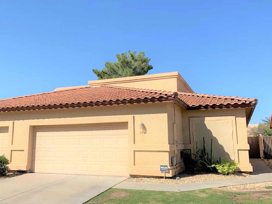 706 N Tangerine Dr, Chandler, AZ 85226 - photo 1