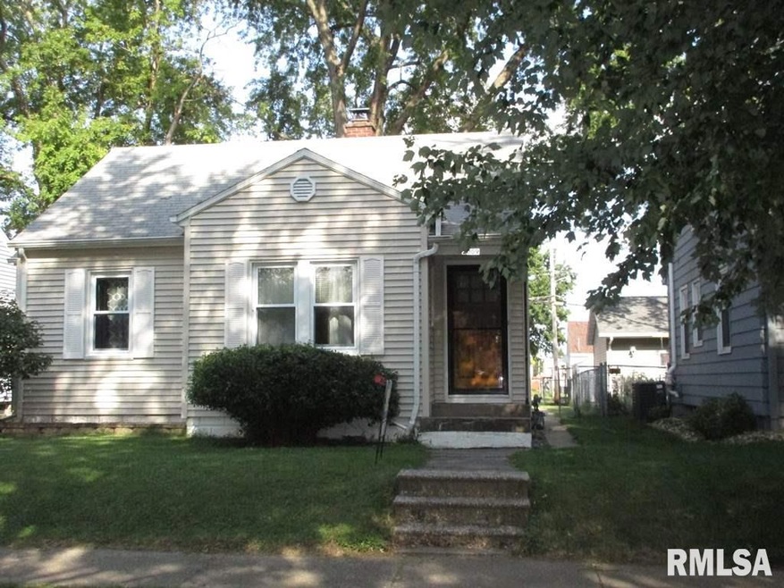 2009 43rd St, Rock Island, IL 61201 - photo 1
