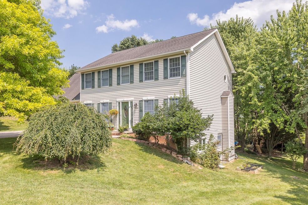 1560 Gilmer Cir, Harrisonburg, VA 22801 - photo 1