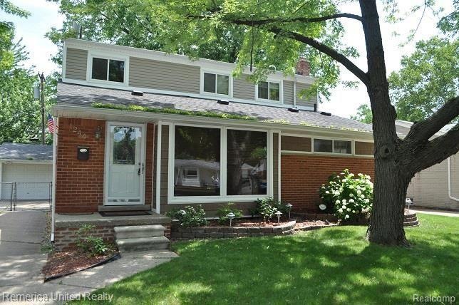 1244 N Selfridge Blvd, Clawson, MI 48017 - photo 1