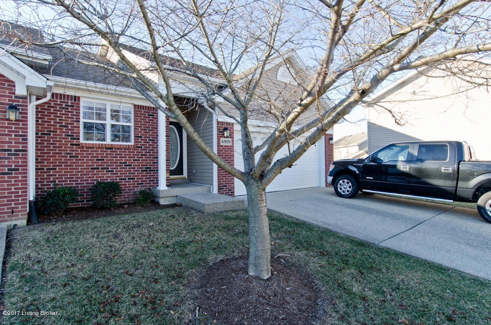 6909 Arbor Manor Way unit 93, Louisville, KY 40228 - photo 1