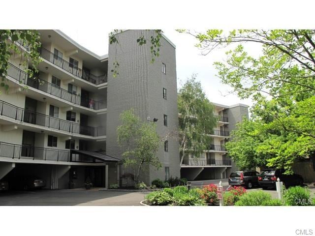 100 Seaview Ave unit 3G, Norwalk, CT 06855 - photo 1
