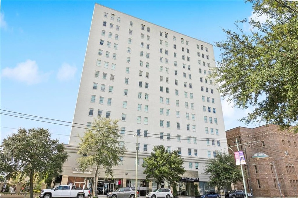 1205 Saint Charles Ave unit 506, New Orleans, LA 70130 - photo 1