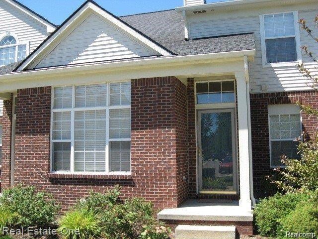 For Rent $2,400/month