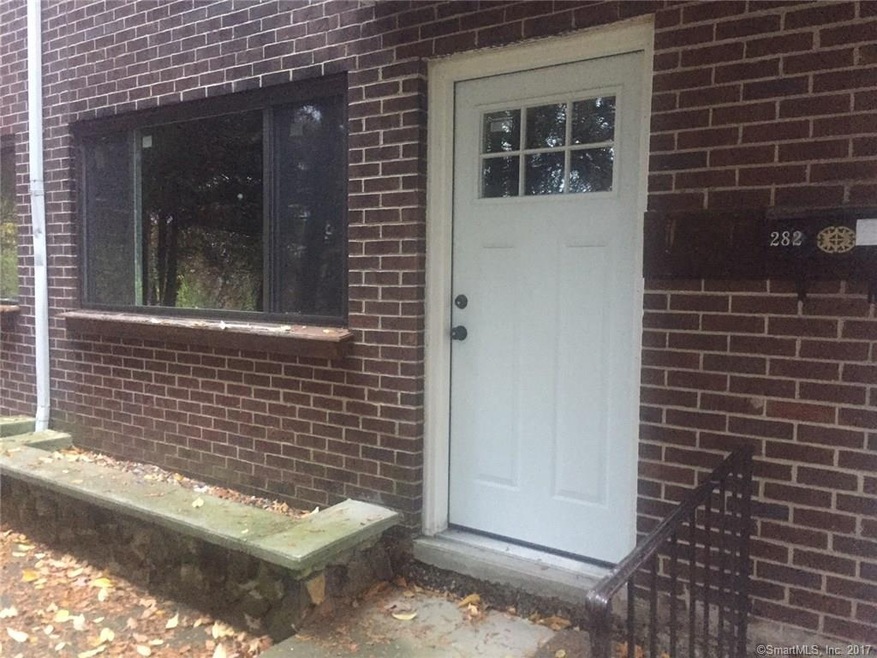 282 Waterville St unit 282, Waterbury, CT 06710 - photo 1