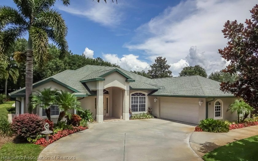 15 Meadowlake Cir N, Lake Placid, FL 33852 - photo 1