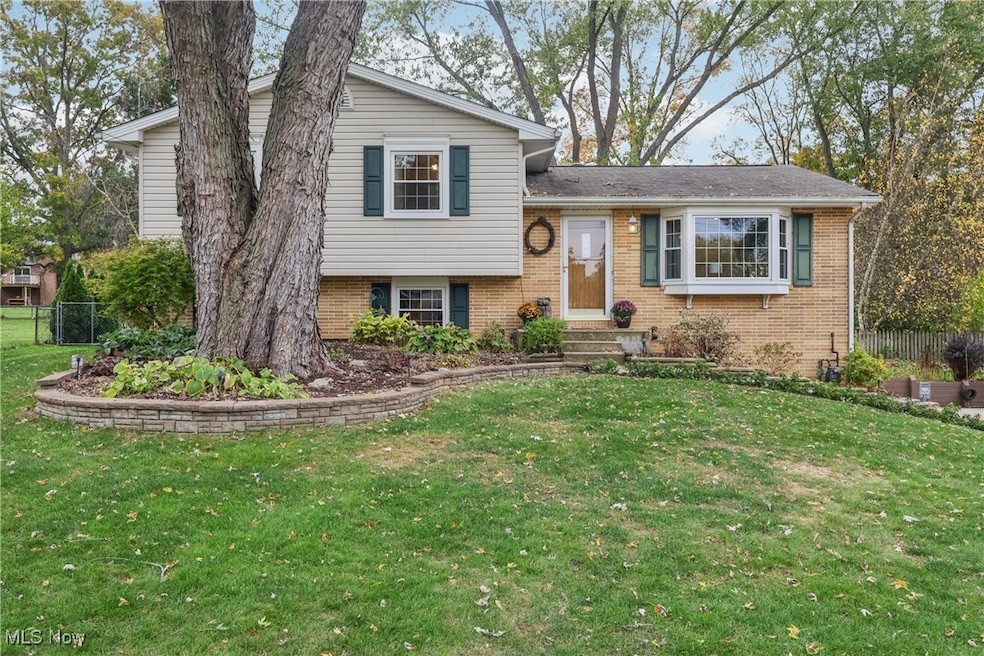 1236 Glennview St NE, Canton, OH 44721 - photo 1