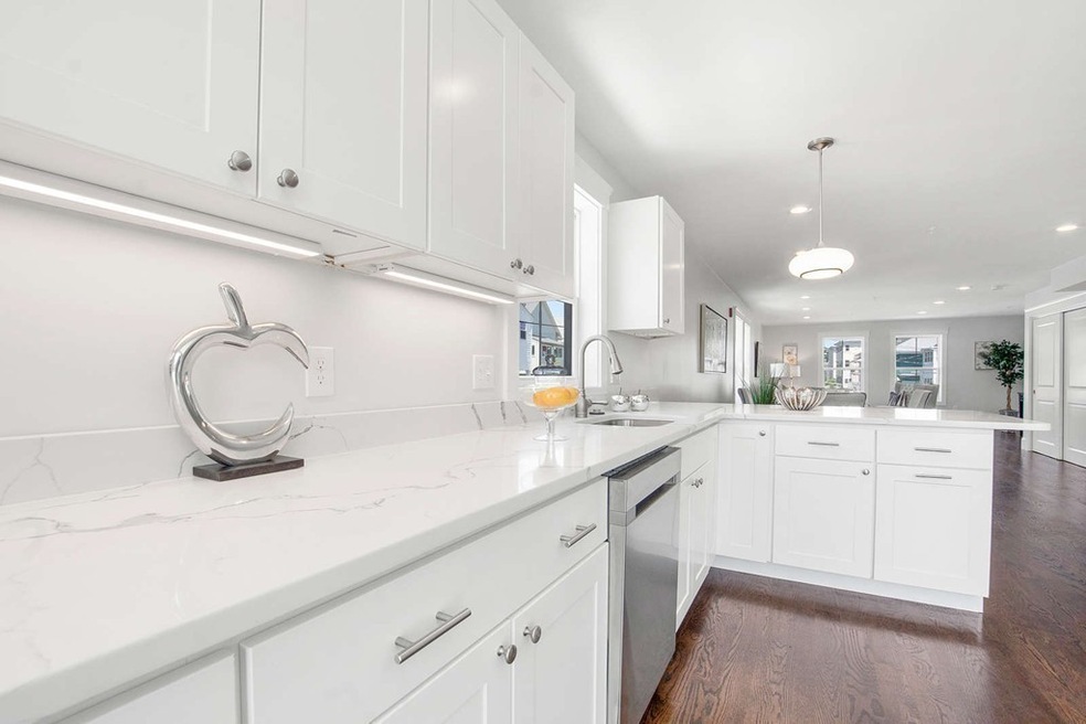 244 Central Ave unit 6, Medford, MA 02155 - photo 1