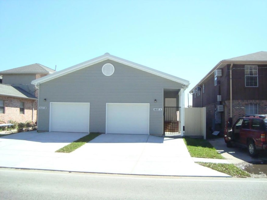 For Rent $1,700/month