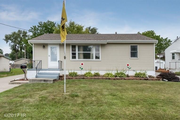 808 E 22nd Ct, Des Moines, IA 50317 - photo 1