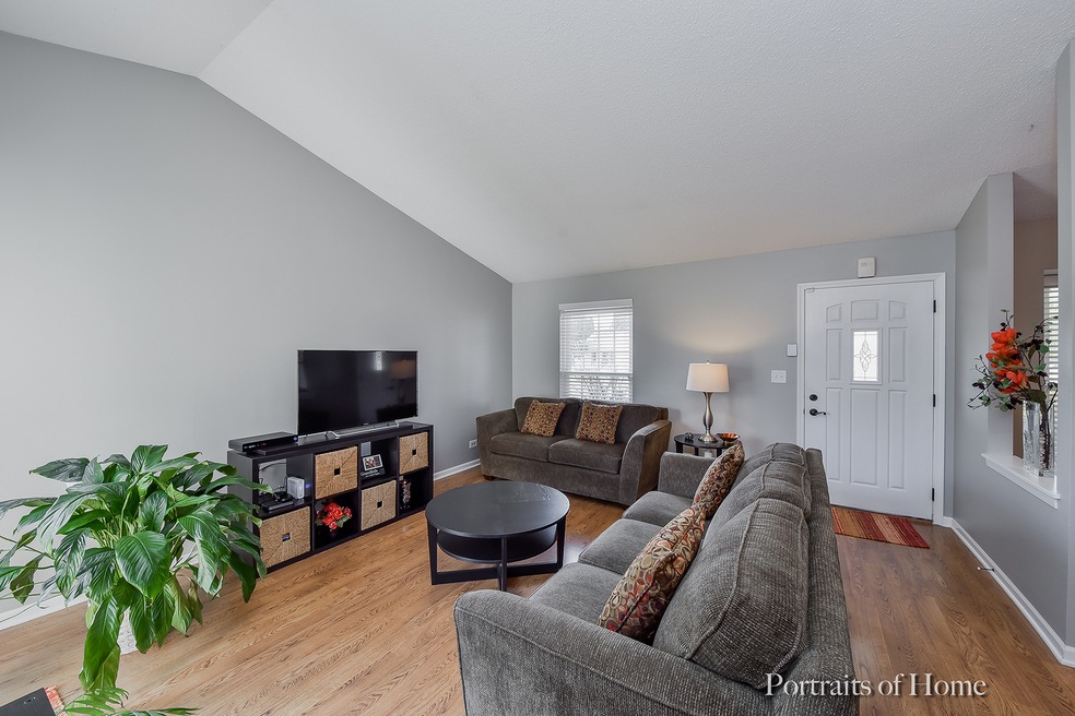 405 Bayview Ave, Naperville, IL 60565 - photo 1