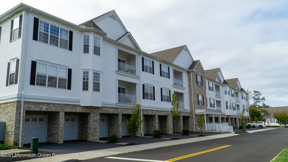 108 Bloomsbury Dr, Morganville, NJ 07751 - photo 1