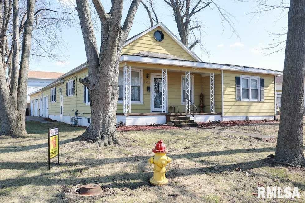 500 Williamette Ave, Lincoln, IL 62656 - photo 1