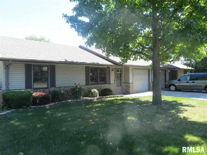 302 Ophir Ave unit 304 Ophir Avenue, Lincoln, IL 62656 - photo 1