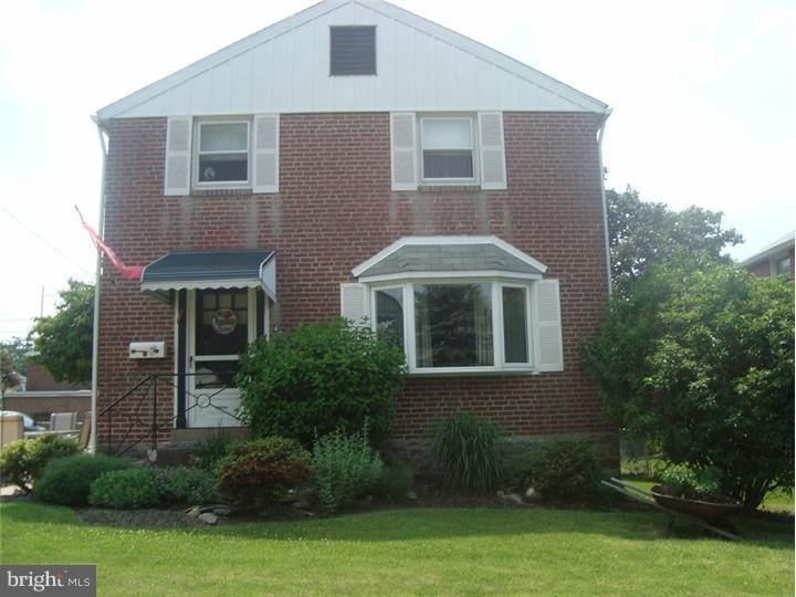 408 W Grays Ave, Glenolden, PA 19036 - photo 1