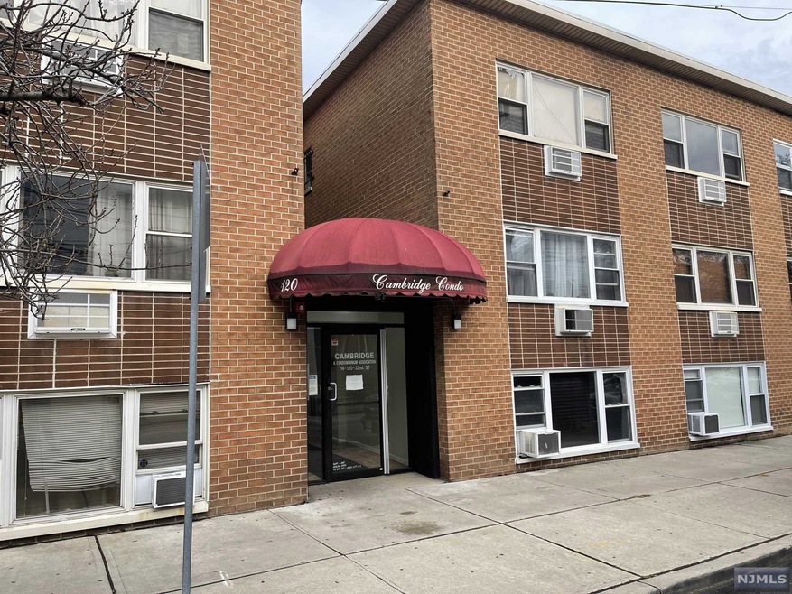 120 32nd St unit 1Q, Union City, NJ 07087 - photo 1