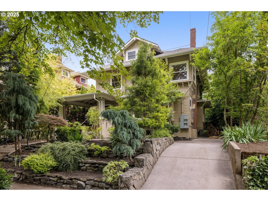 Sold $1,164,000 • Co-Listing Agent