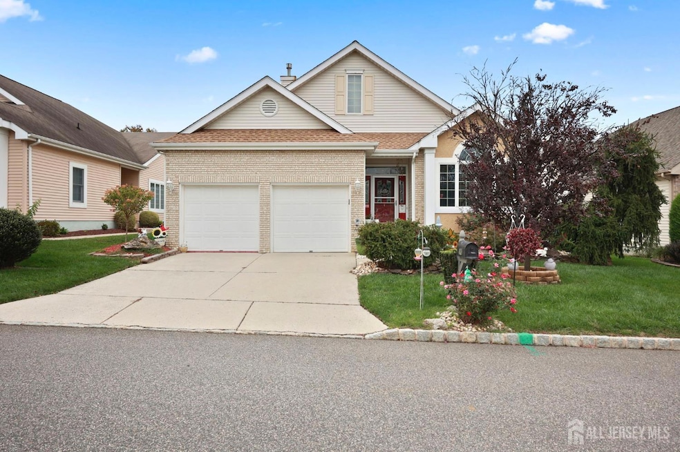 Under Contract $569,000