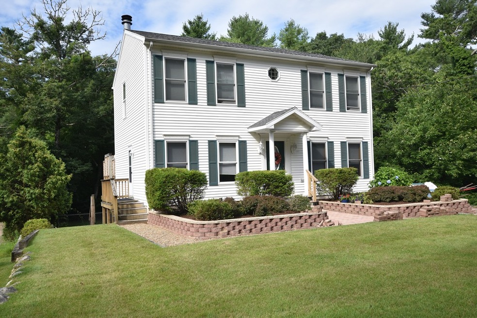 581 Delano Rd, Marion, MA 02738 - photo 1