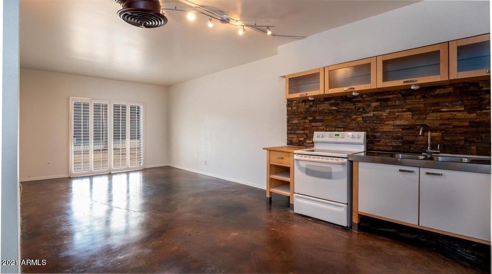 1 Entry To Condo