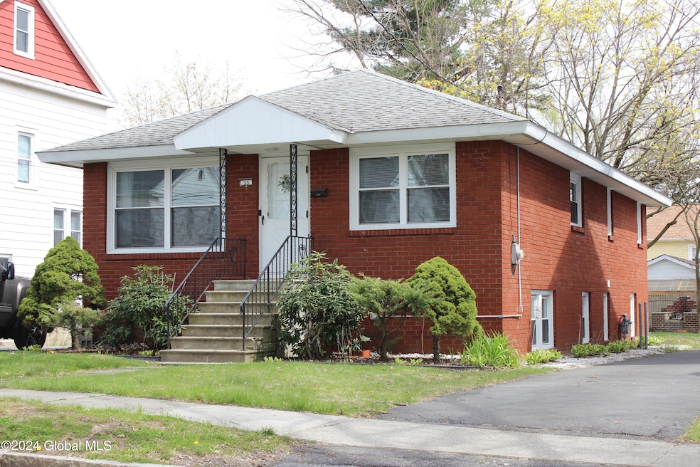 Sold $383,500 • Co-Listing Agent