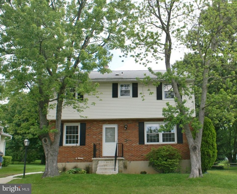 3404 Lambros Rd, Parkville, MD 21234 - photo 1