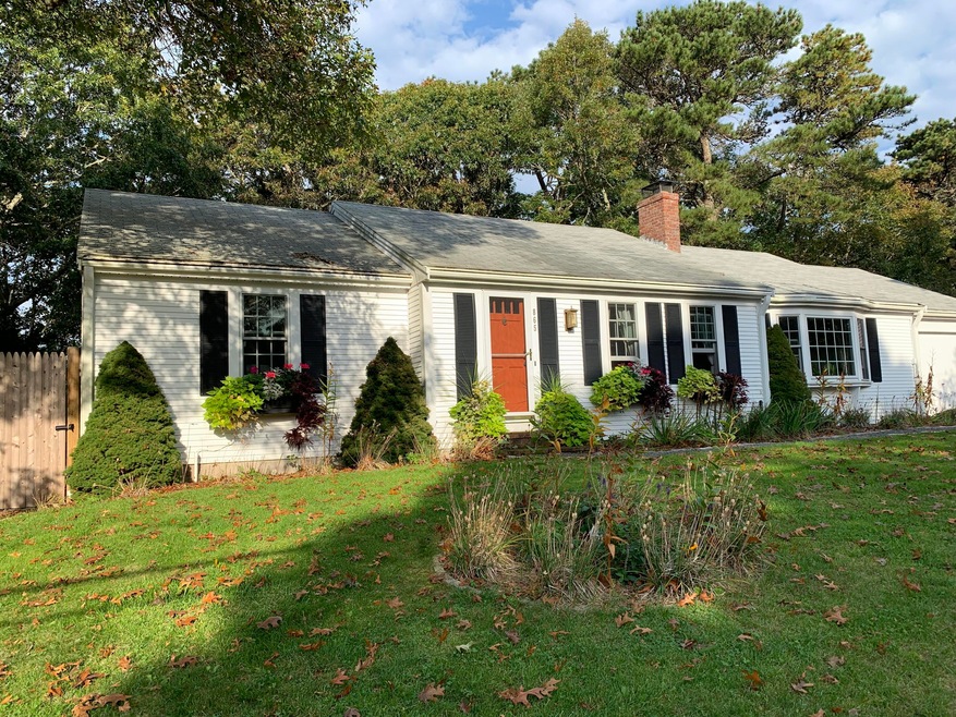 865 W Yarmouth Rd, Yarmouth Port, MA 02675 - photo 1