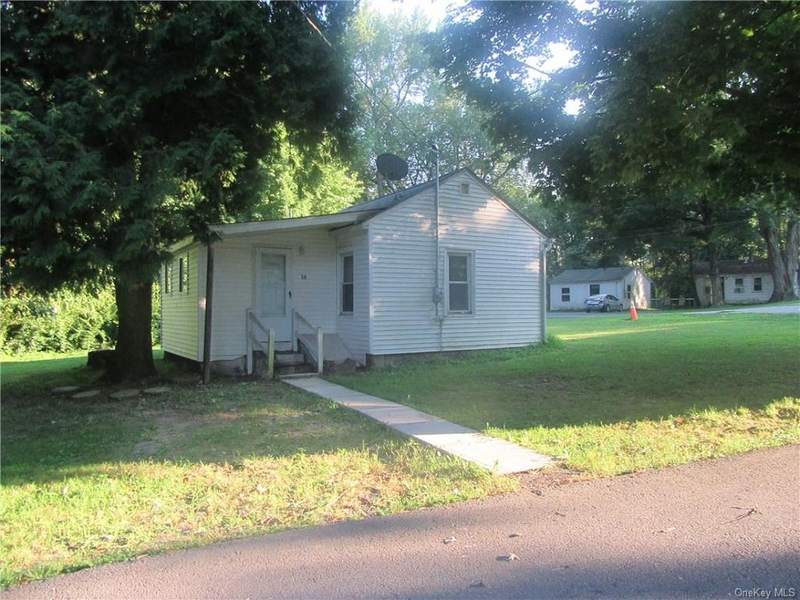 647 Lybolt Rd unit 12, Crawford, NY 10915 - photo 1