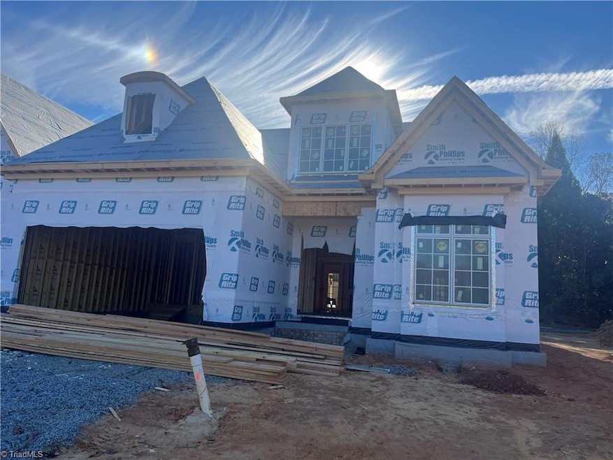 14 Creswell Manor Dr, Greensboro, NC 27407 - photo 1