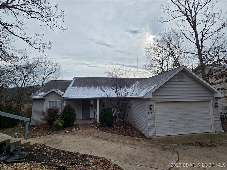 316 Albany Dr, Lake Ozark, MO 65049 - photo 1