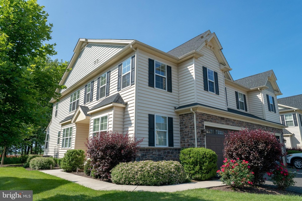 317 Newbury Ct, North Wales, PA 19454 - photo 1