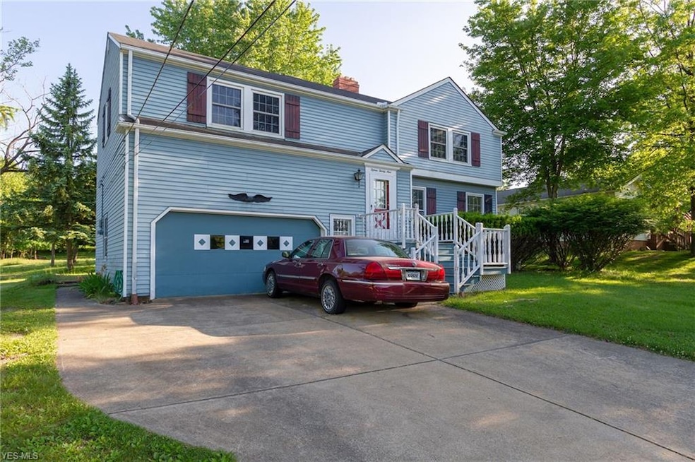 Welcome home to 1529 West Sprague Road, Broadview 