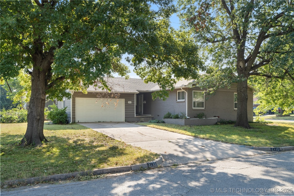 2735 S Joplin Ave, Tulsa, OK 74114 - photo 1