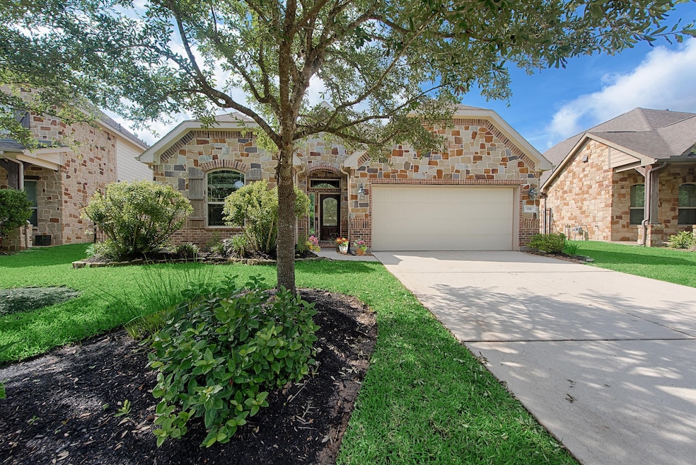 158 Hearthshire Cir, the Woodlands, TX 77354 - photo 1