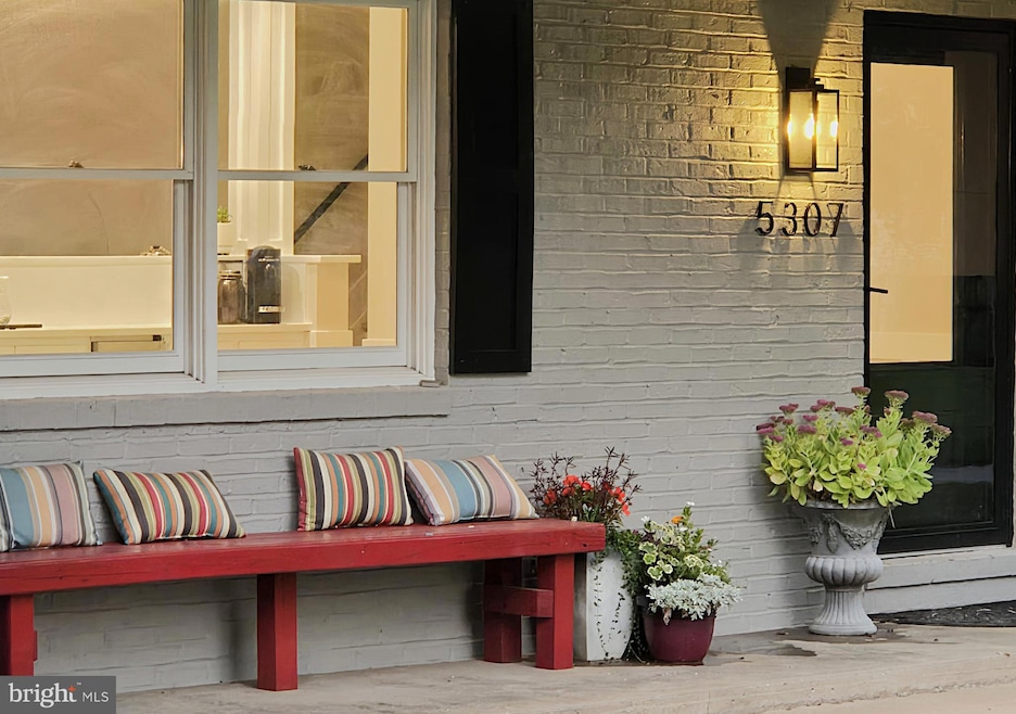 Under Contract $589,900