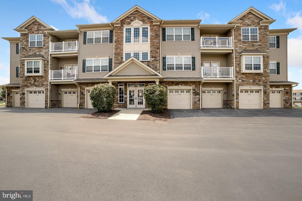 6995 Pioneer Dr, Macungie, PA 18062 - photo 1