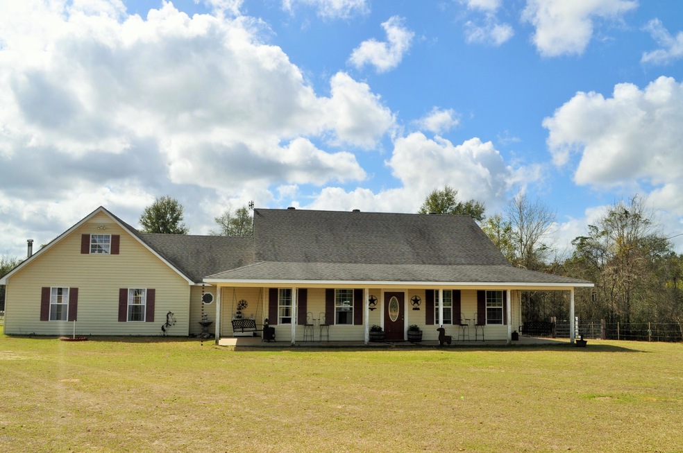228 Beth Rd, Lucedale, MS 39452 - photo 1