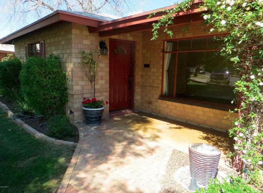 4027 N 38th Place, Phoenix, AZ 85018 - photo 1