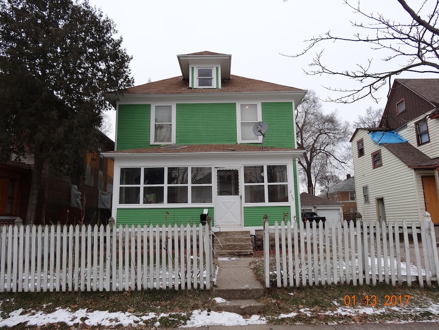 239 dickinson 009