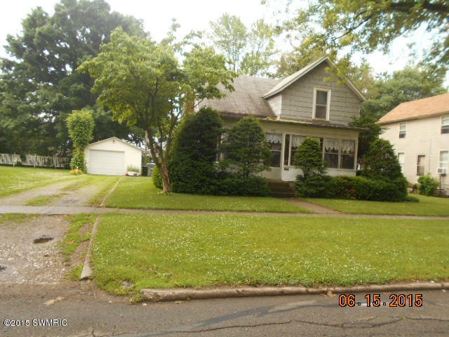 406 Wenzel St, Sturgis, MI 49091 - photo 1