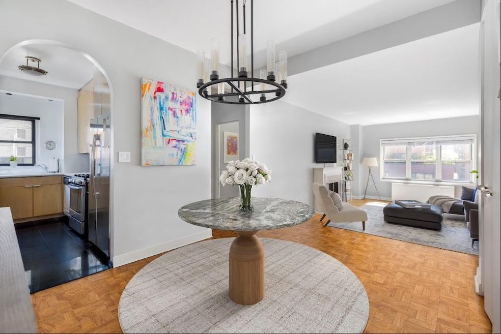 For Sale $699,000 • Co-Listing Agent