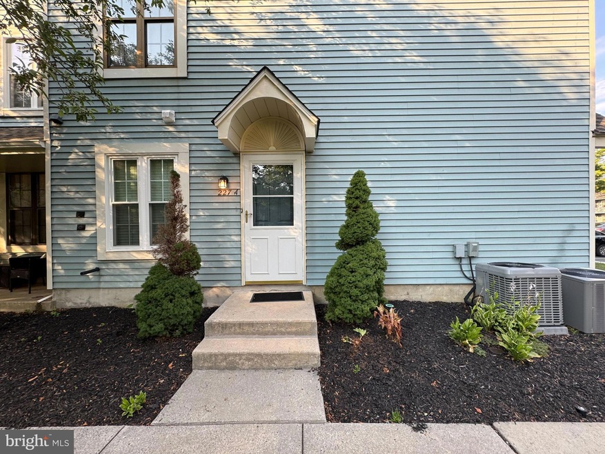 227 Derry Hill Ct unit A, Mount Laurel, NJ 08054 - photo 1
