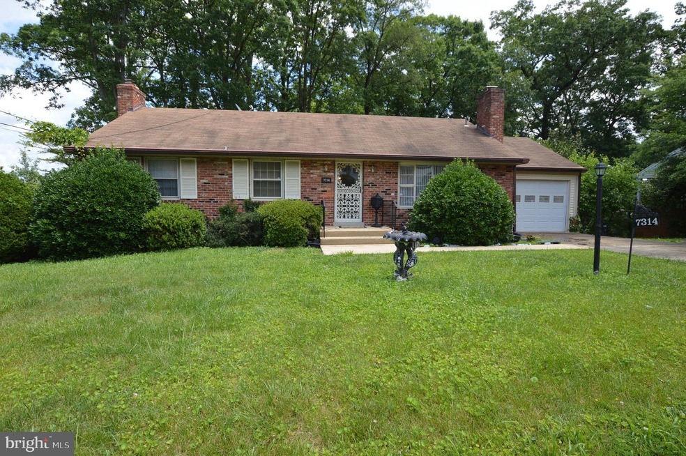 7314 Lois Ln, Lanham, MD 20706 - photo 1
